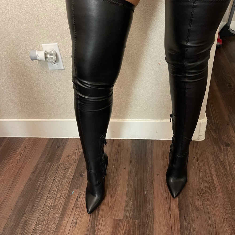 Black thigh high heels boot